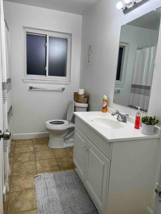Cozy Bungalow In Madison Heights Zewnętrze zdjęcie